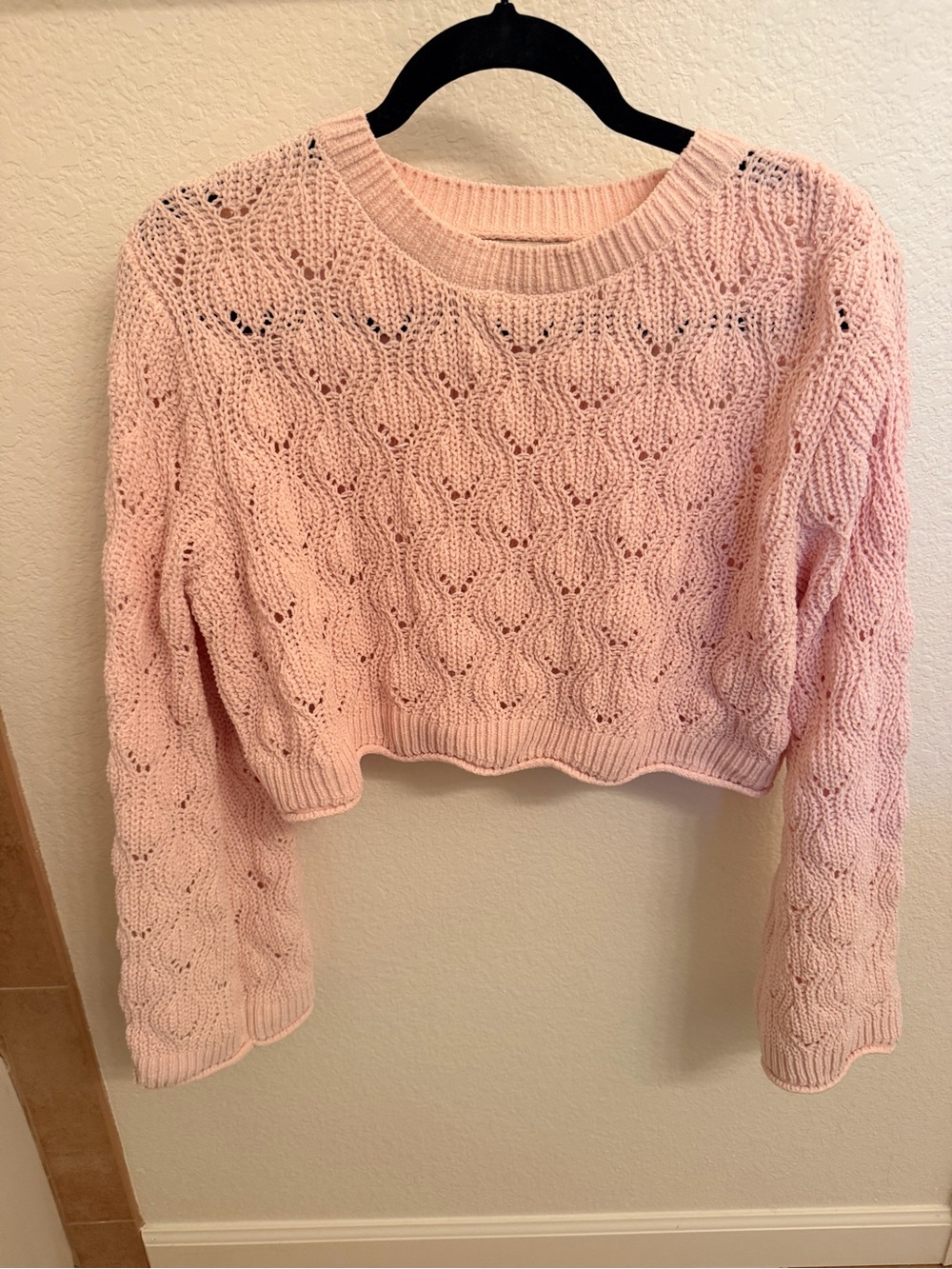XS Cropped Knit Bell Sleeve Sweater - Pink